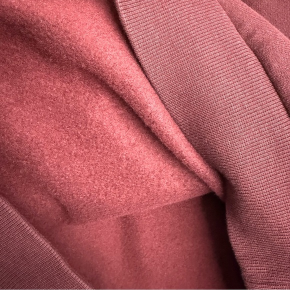 Lululemon Steady State Crewneck Sweatshirt Size Medium Garnet - Picture 5 of 5